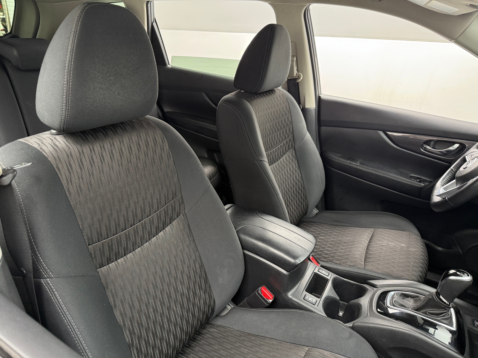 Thumbnail: 2019 Nissan Rogue - 2
