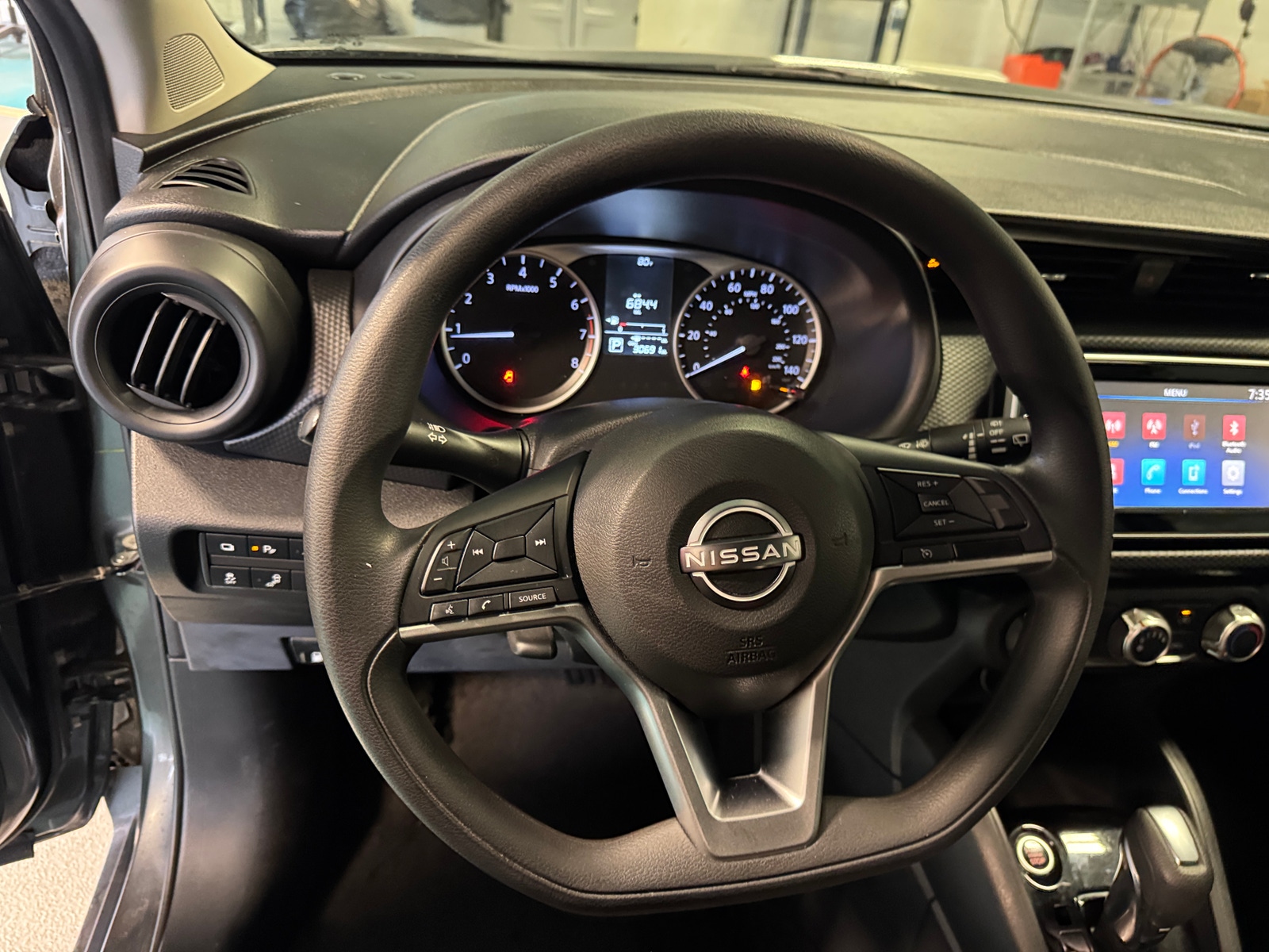 Thumbnail: 2022 Nissan Kicks - 5