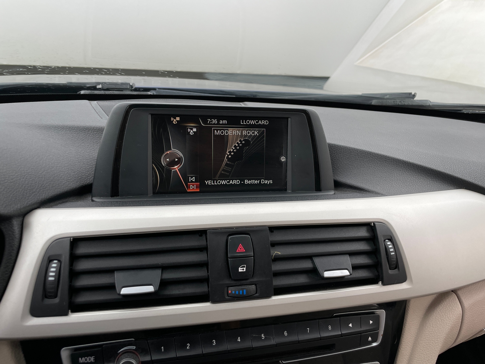 Thumbnail: 2016 BMW 3 Series - 3