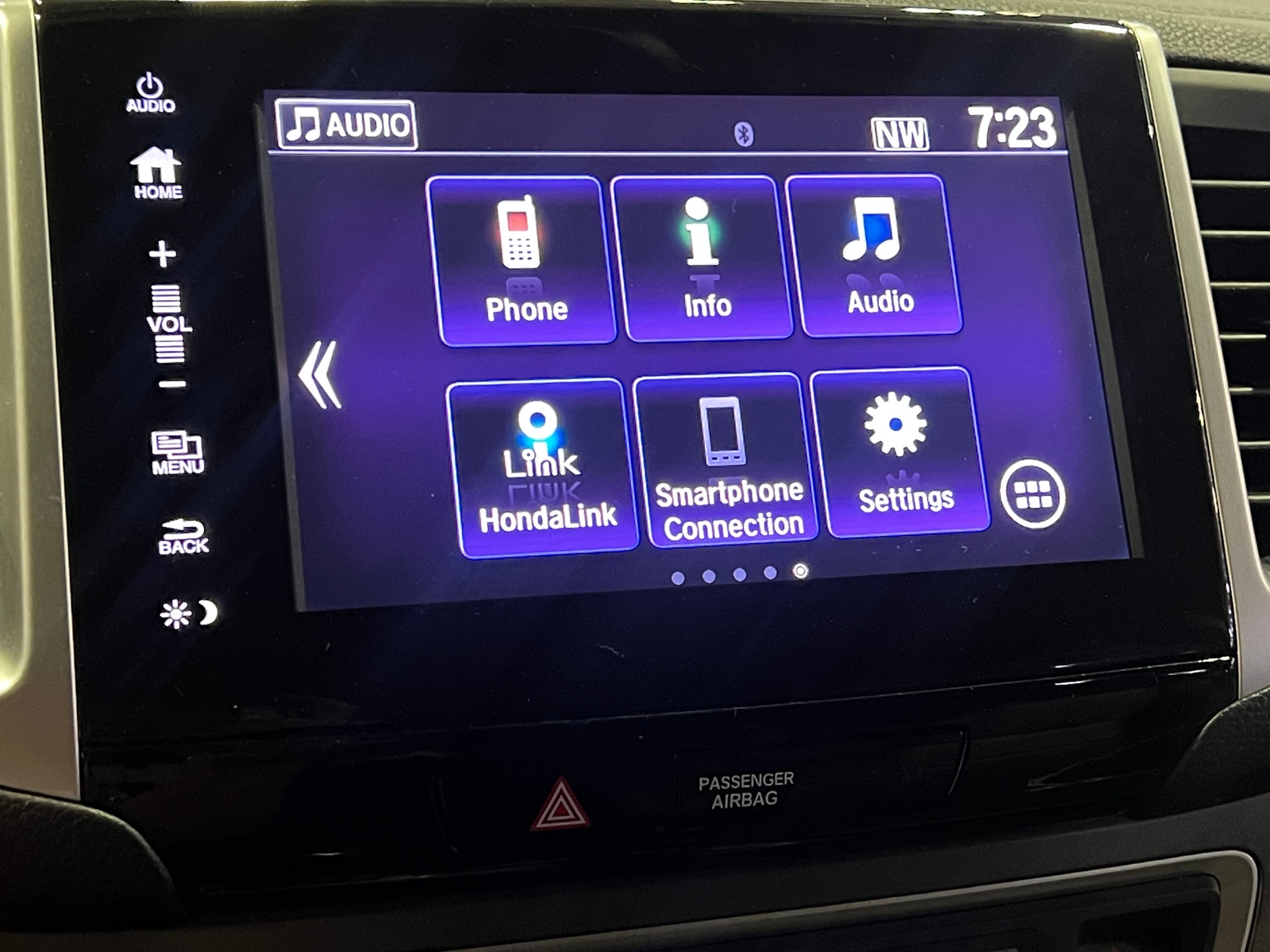 Thumbnail: 2018 Honda Pilot - 3