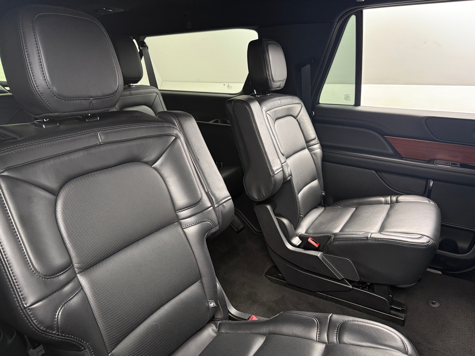 Thumbnail: 2021 Lincoln Navigator L - 5