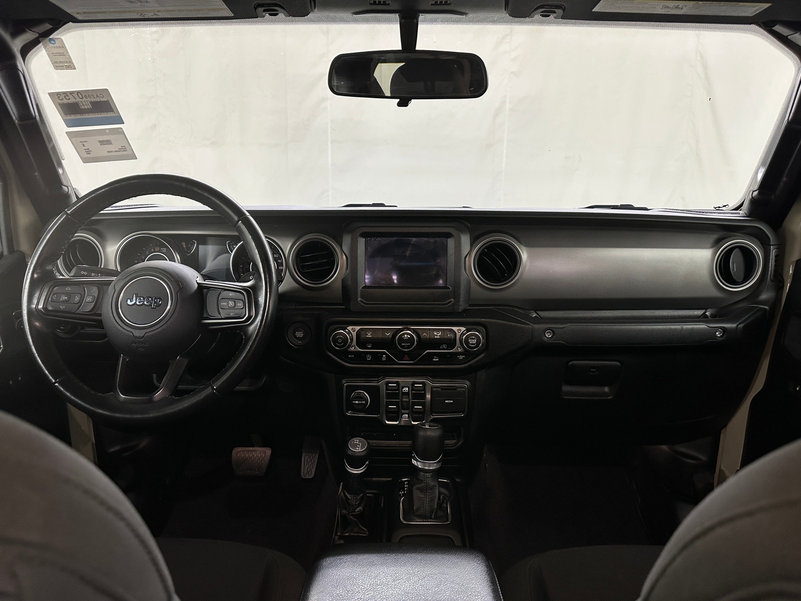Thumbnail: 2022 Jeep Gladiator - 3