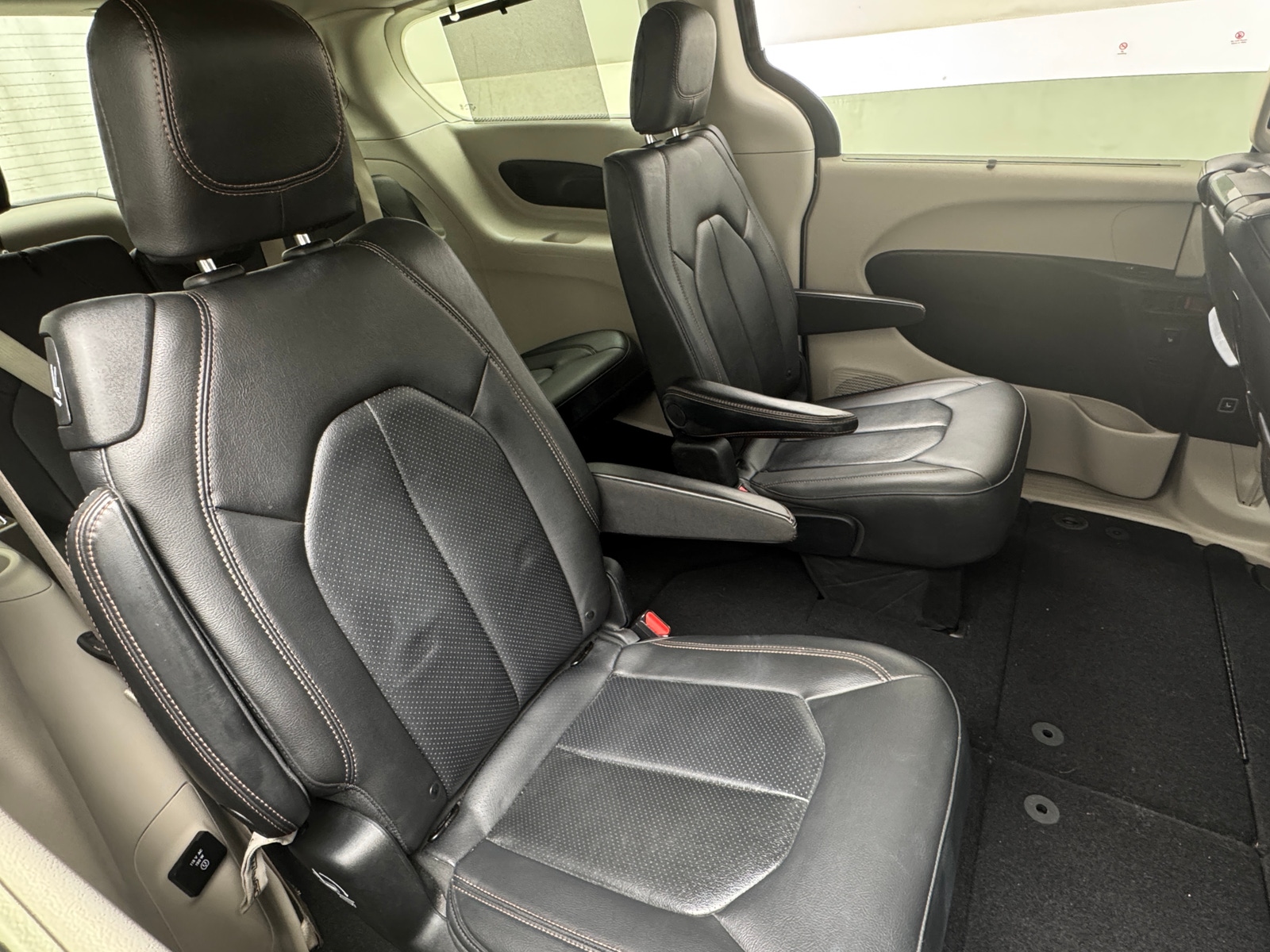 Thumbnail: 2019 Chrysler Pacifica - 5