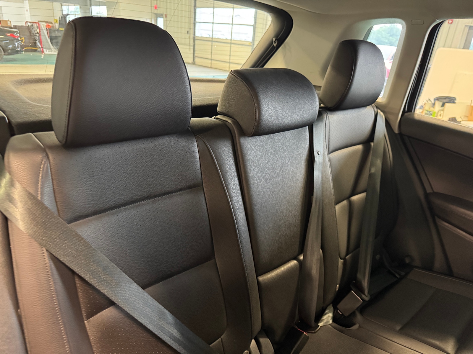 Thumbnail: 2016 Volkswagen Tiguan - 6