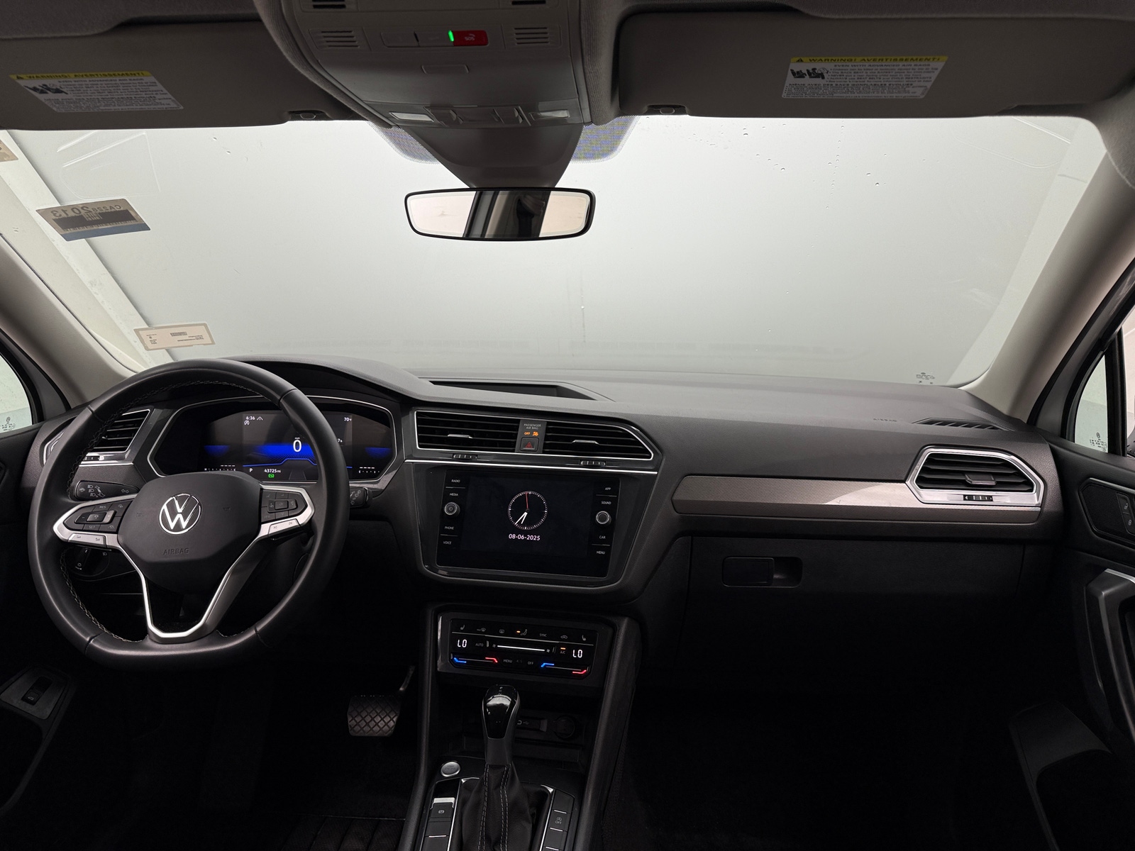 Thumbnail: 2024 Volkswagen Tiguan - 2
