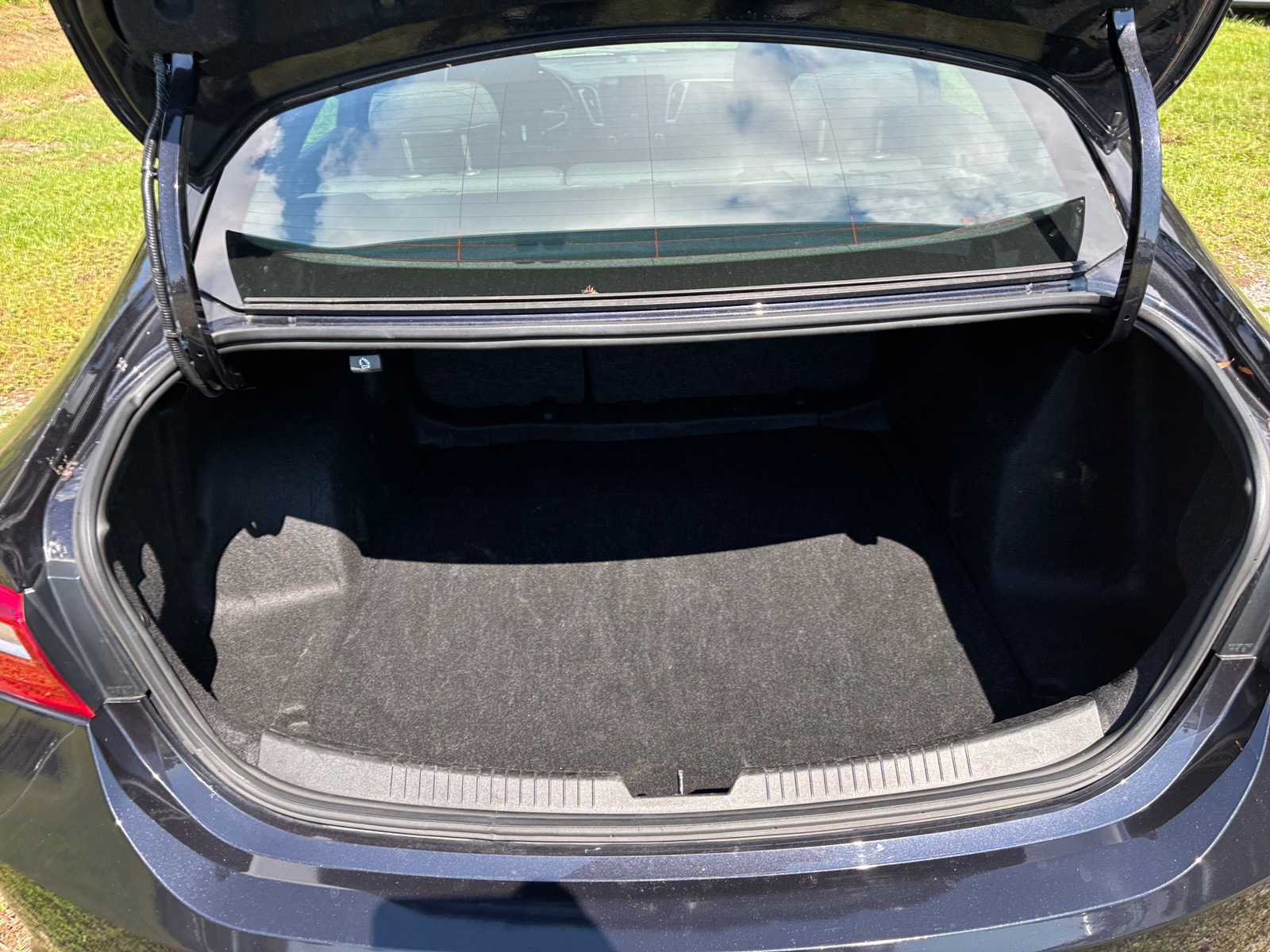 Thumbnail: 2023 Chevrolet Malibu - 6