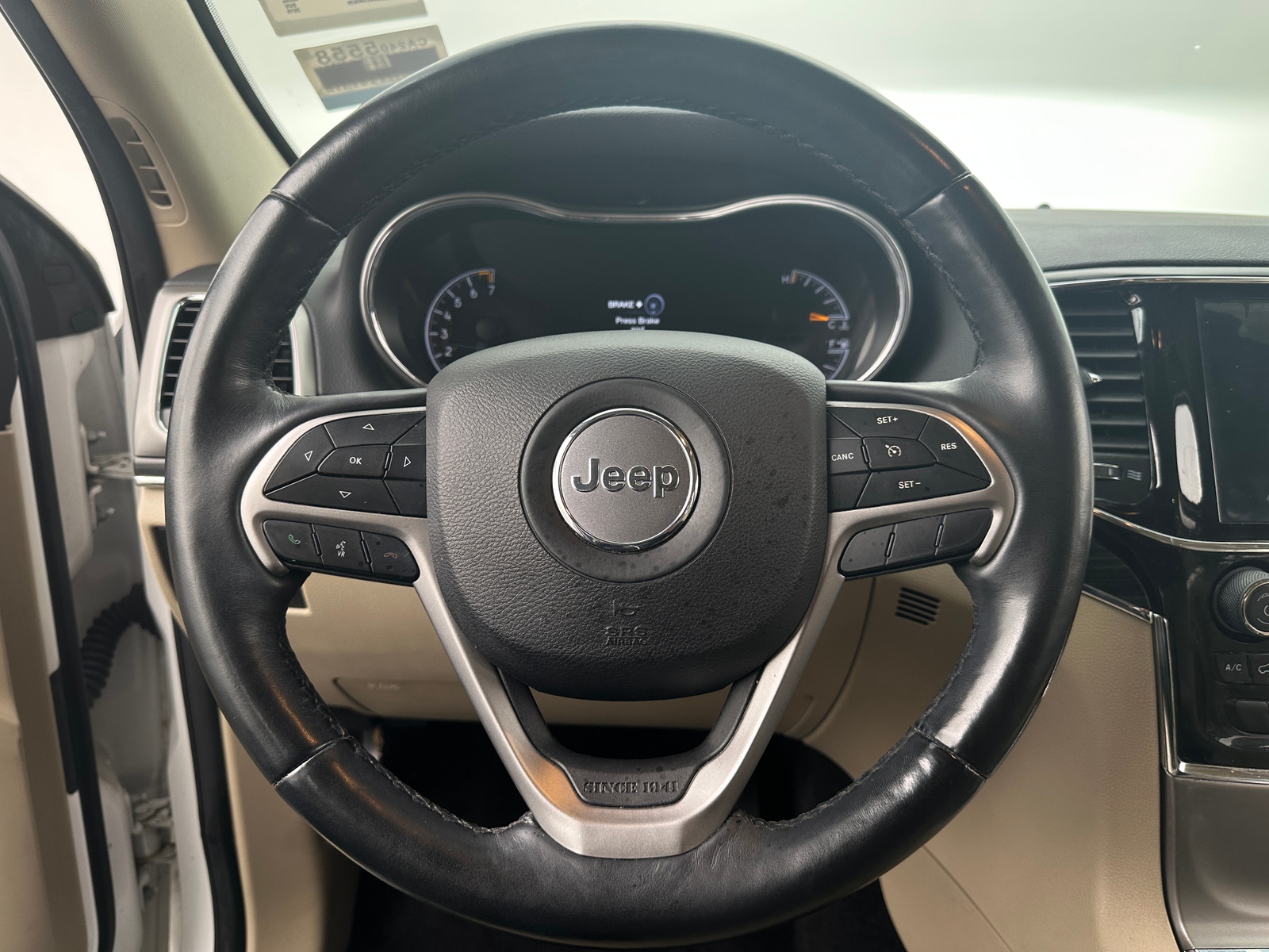 Thumbnail: 2019 Jeep Grand Cherokee - 4