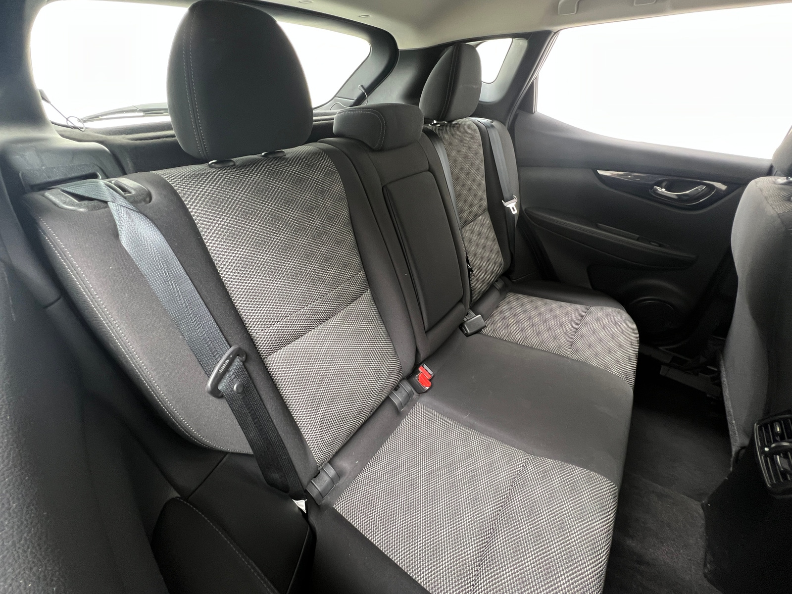 Thumbnail: 2019 Nissan Rogue Sport - 6