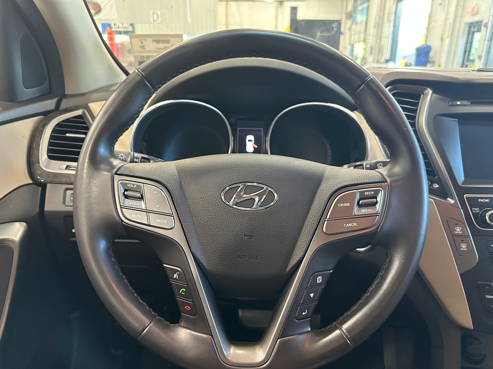 Thumbnail: 2017 Hyundai Santa Fe - 5