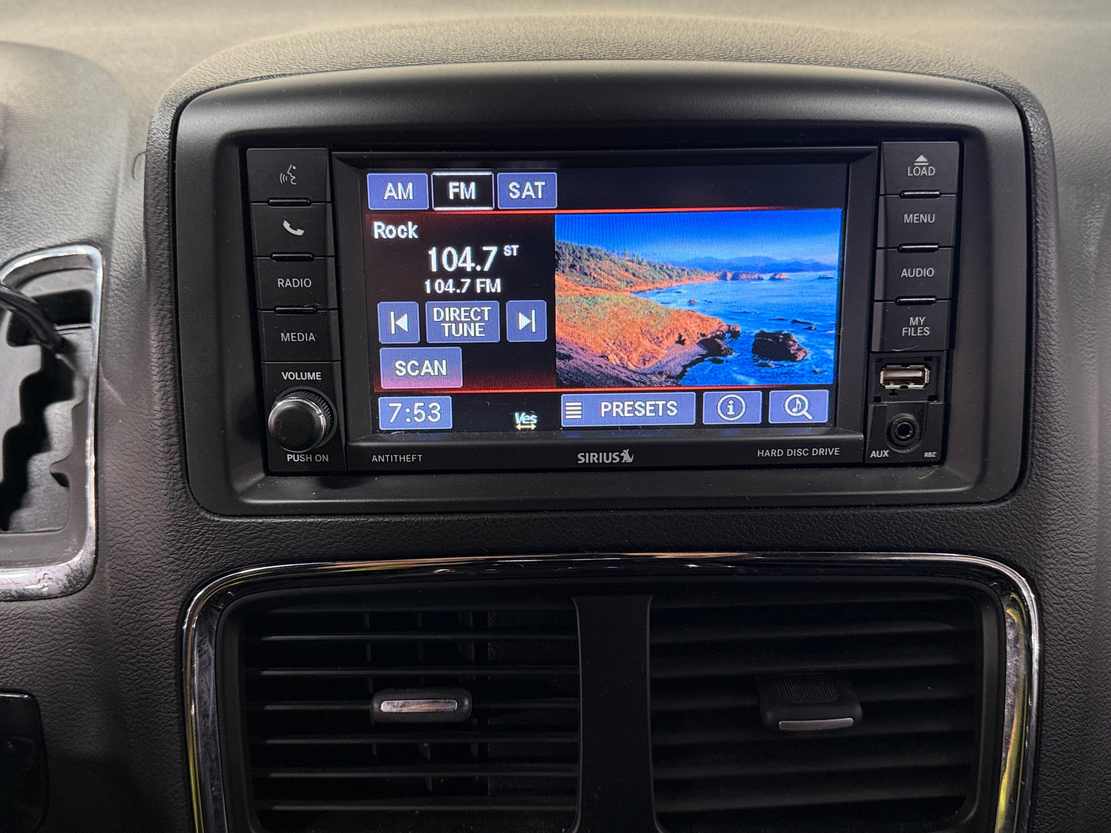 Thumbnail: 2018 Dodge Grand Caravan - 3