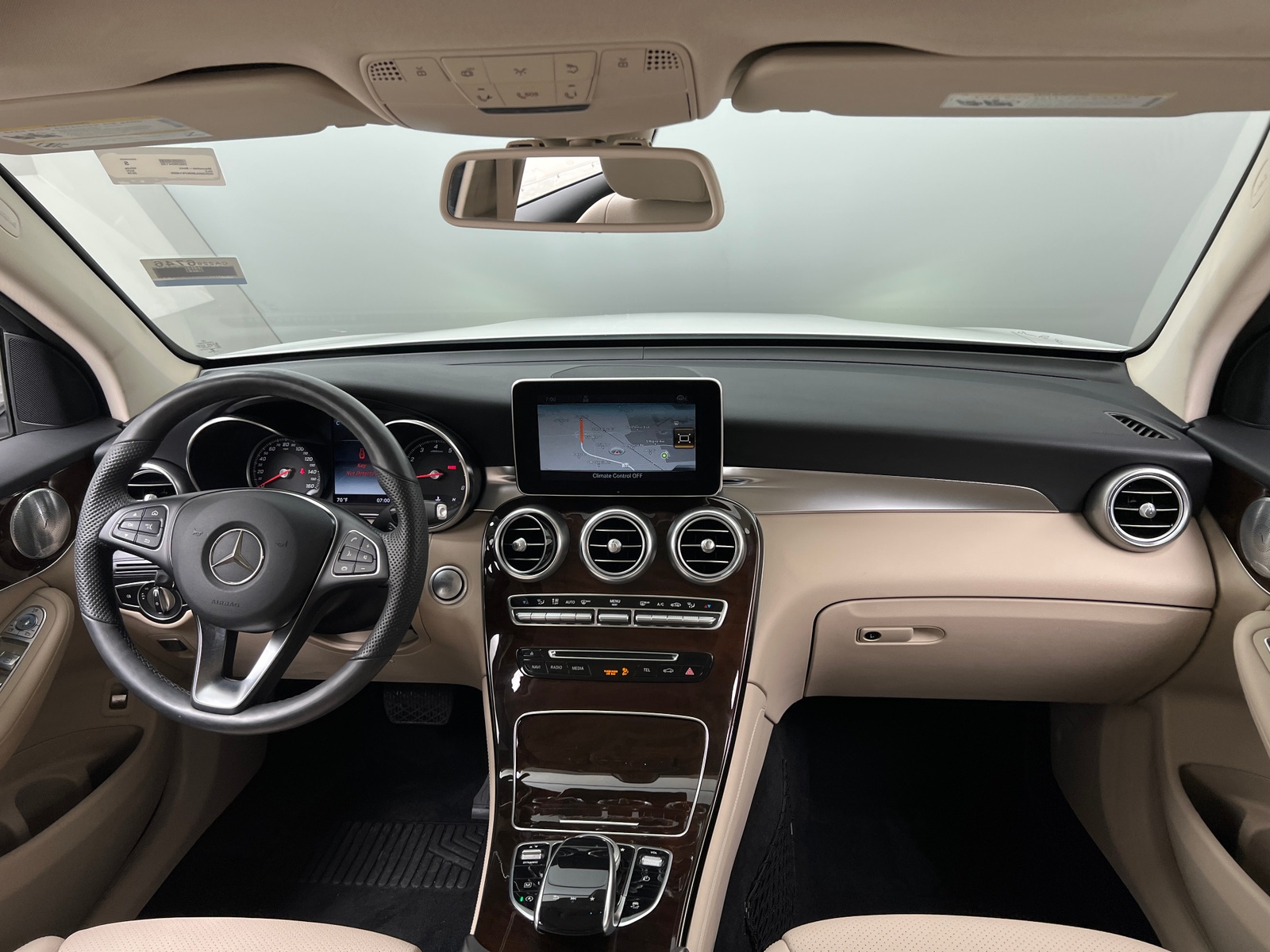 Thumbnail: 2019 Mercedes-Benz GLC - 2