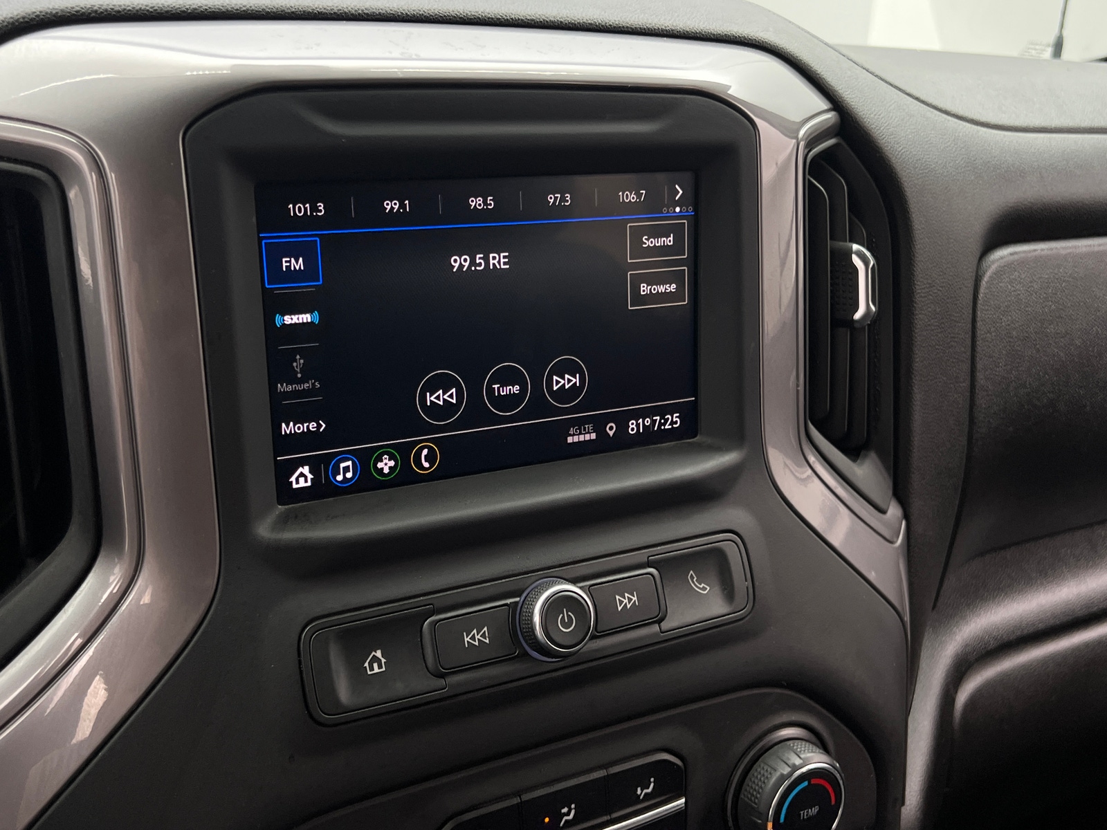 Thumbnail: 2021 Chevrolet Silverado 1500 - 4