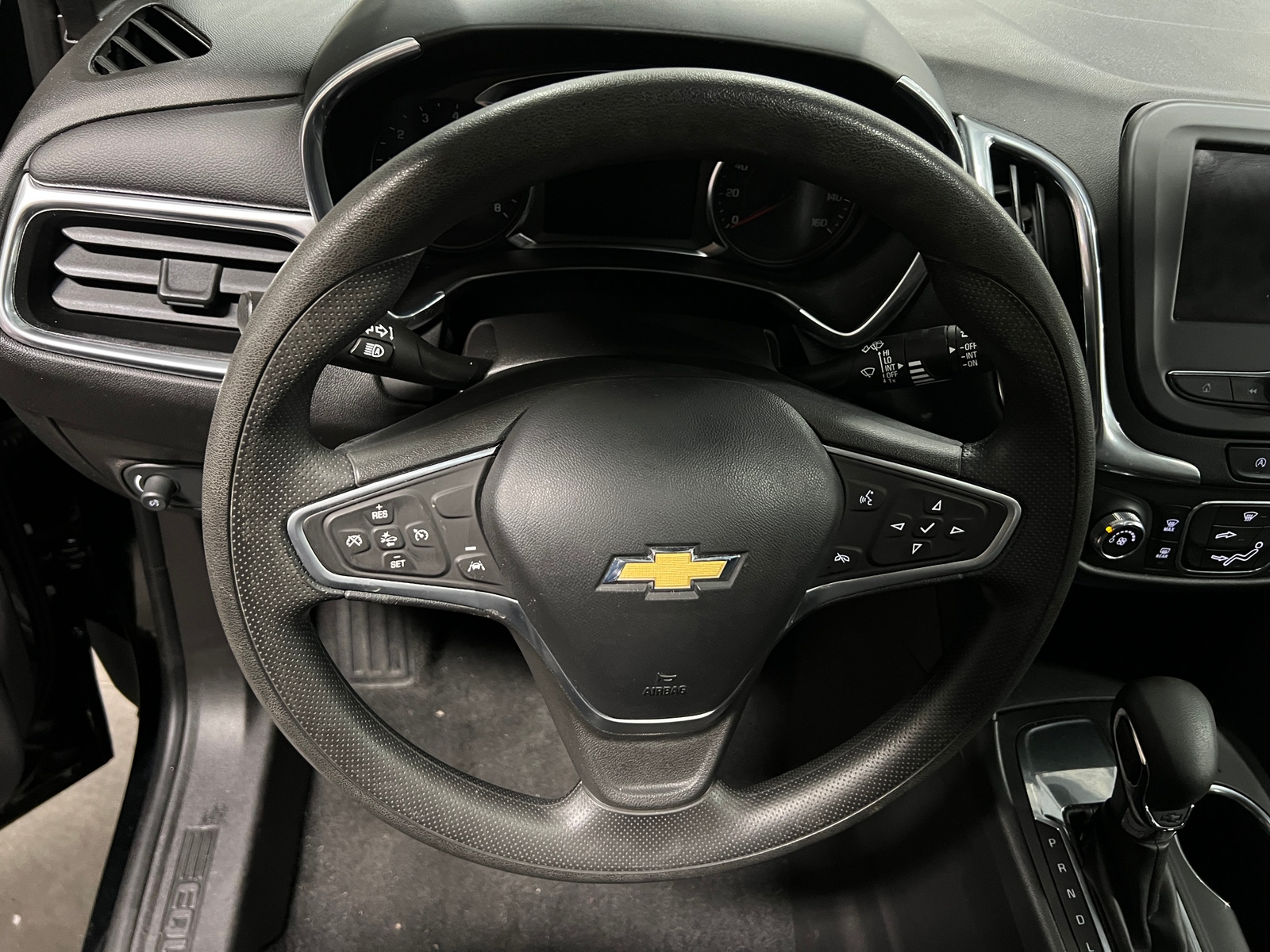 Thumbnail: 2022 Chevrolet Equinox - 5