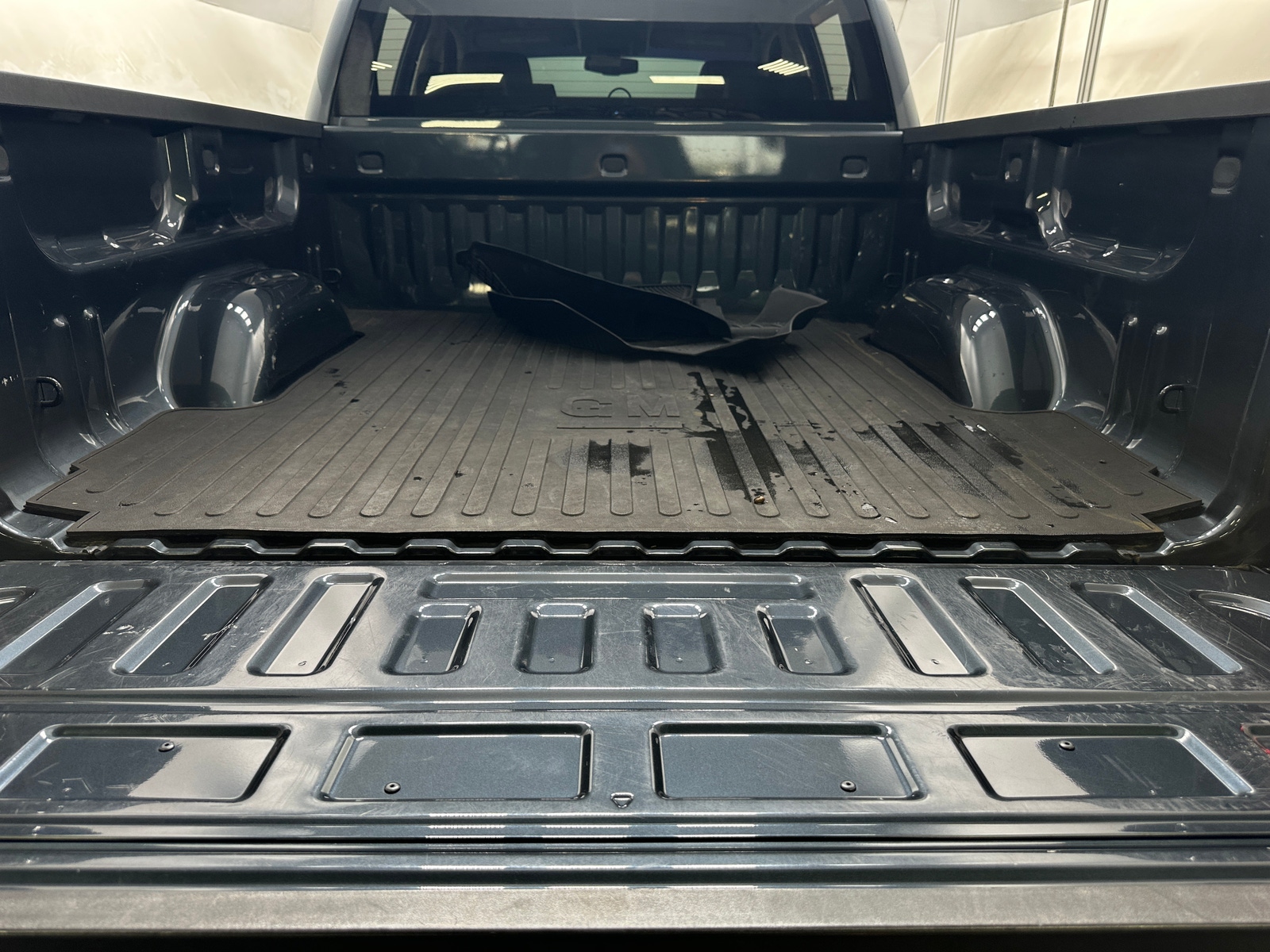 Thumbnail: 2018 Chevrolet Silverado 1500 - 6