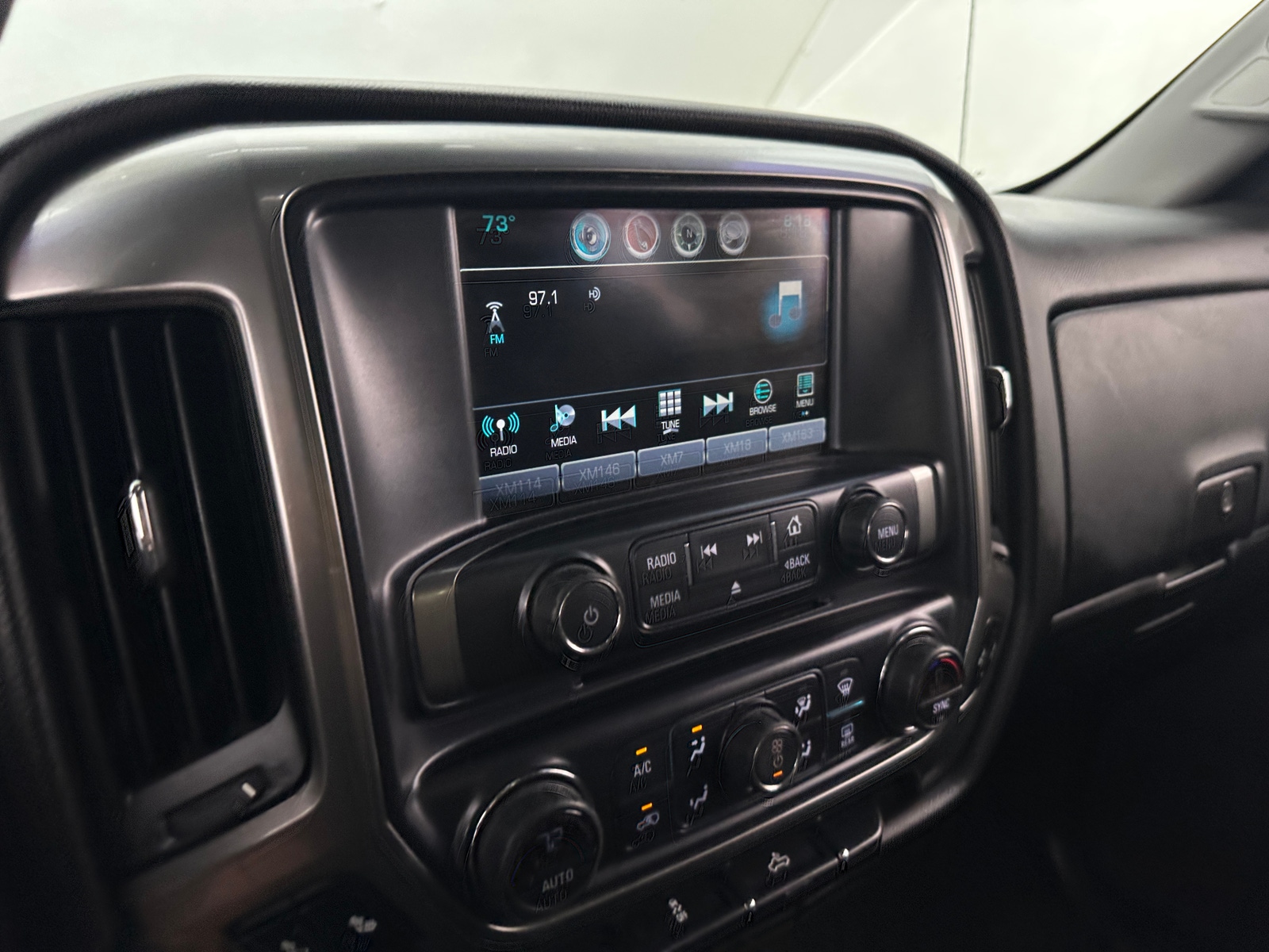 Thumbnail: 2018 Chevrolet Silverado 1500 - 3