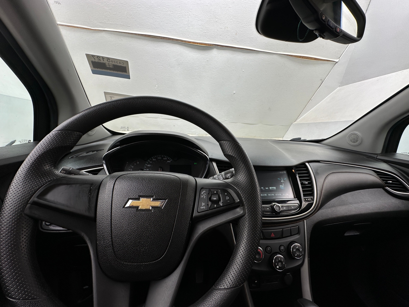Thumbnail: 2017 Chevrolet Trax - 3