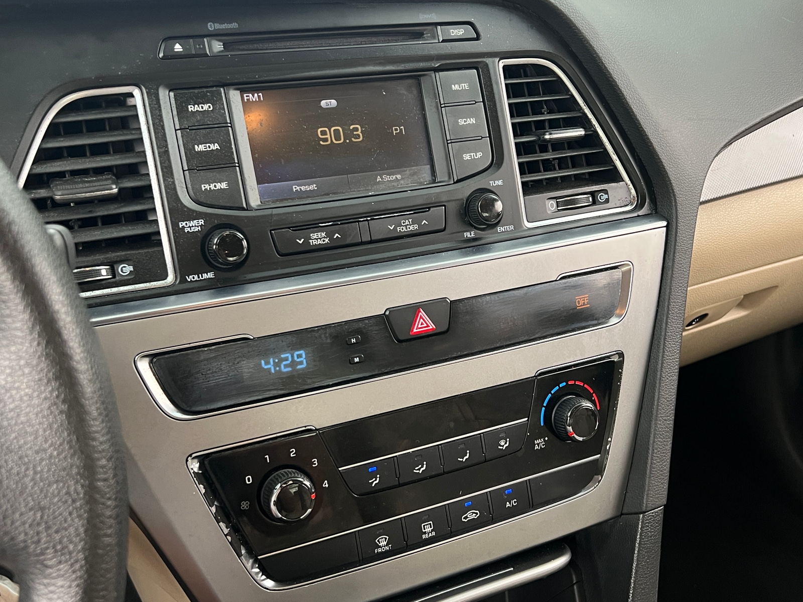 Thumbnail: 2015 Hyundai Sonata - 4