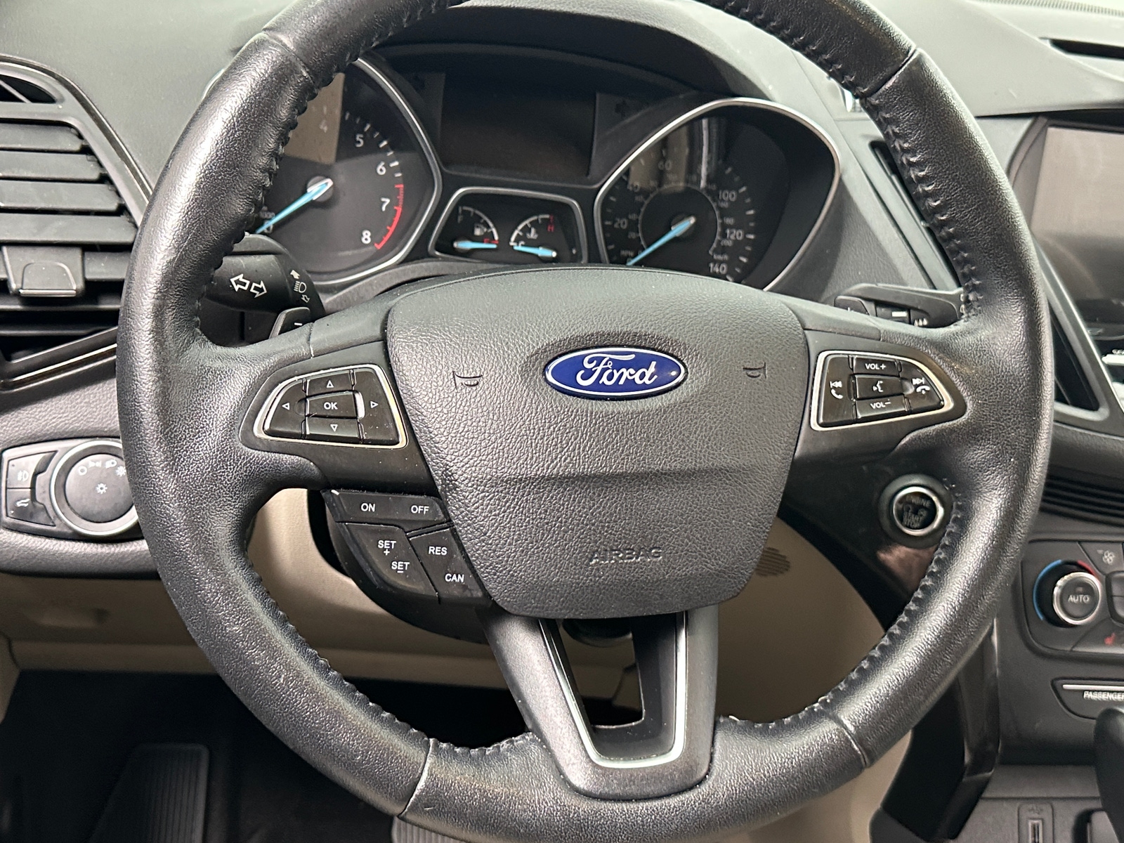 Thumbnail: 2017 Ford Escape - 4