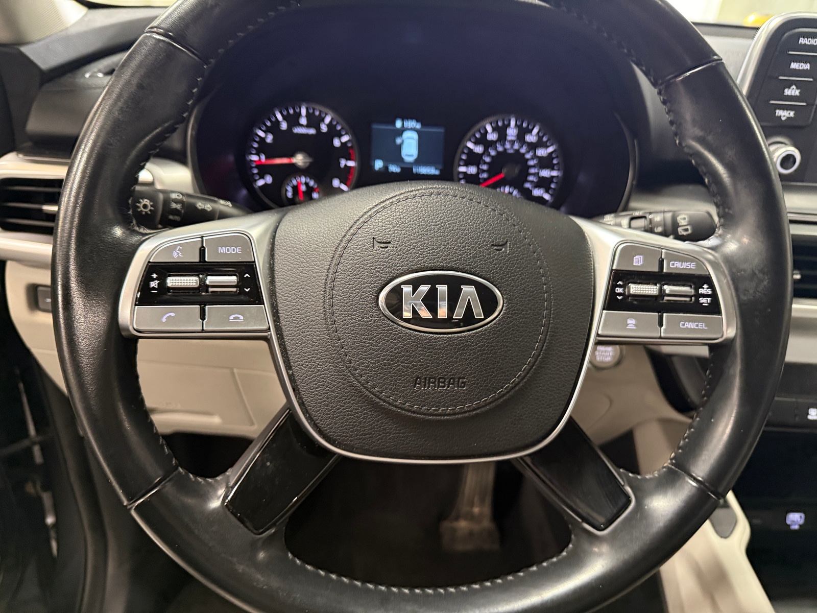 Thumbnail: 2021 Kia Telluride - 4