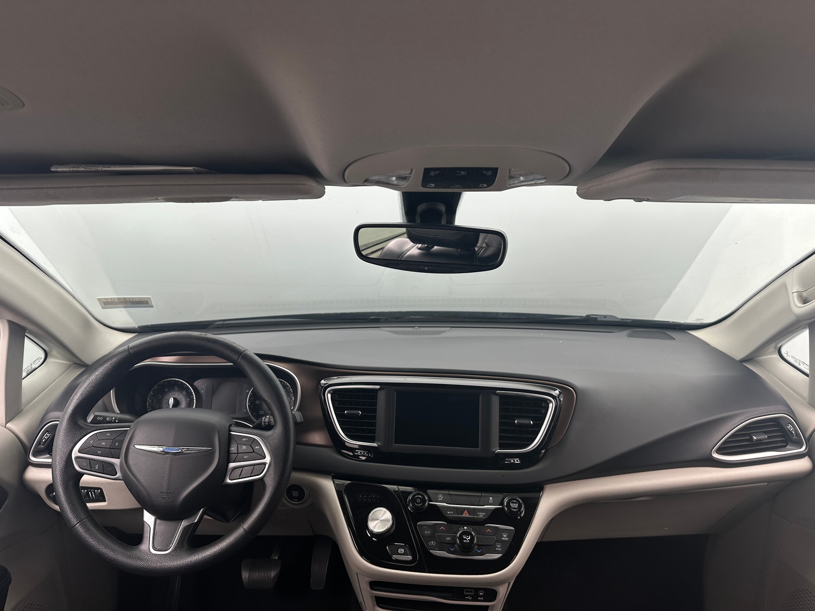 Thumbnail: 2020 Chrysler Voyager - 2