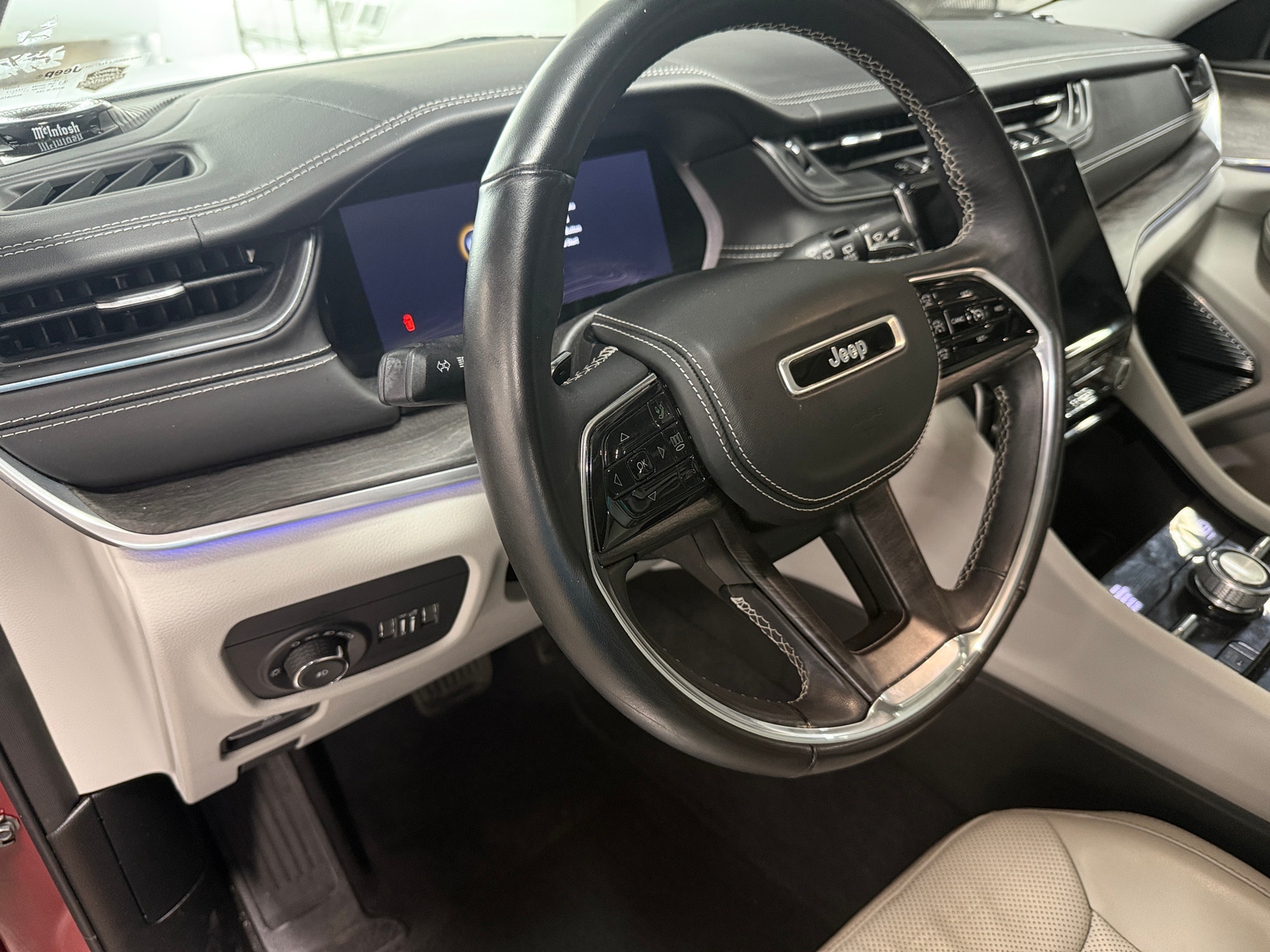 Thumbnail: 2022 Jeep Grand Cherokee L - 2