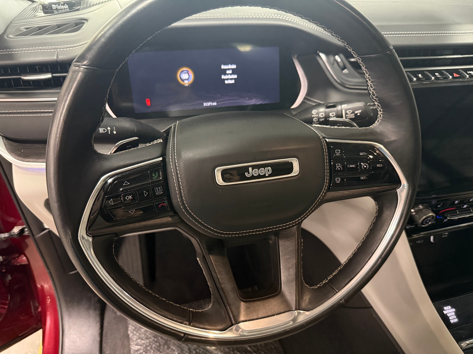Thumbnail: 2022 Jeep Grand Cherokee L - 4