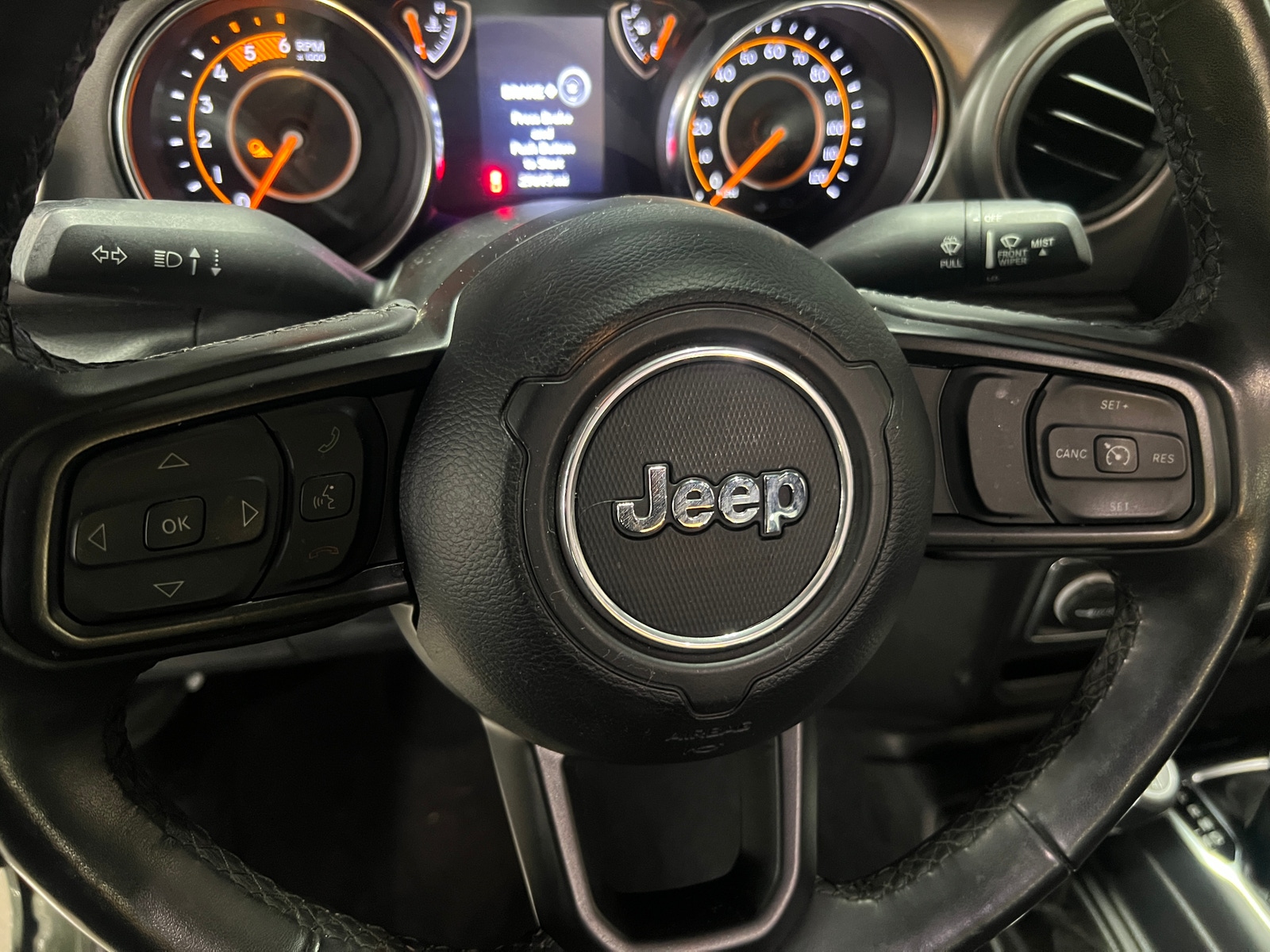 Thumbnail: 2023 Jeep Gladiator - 5