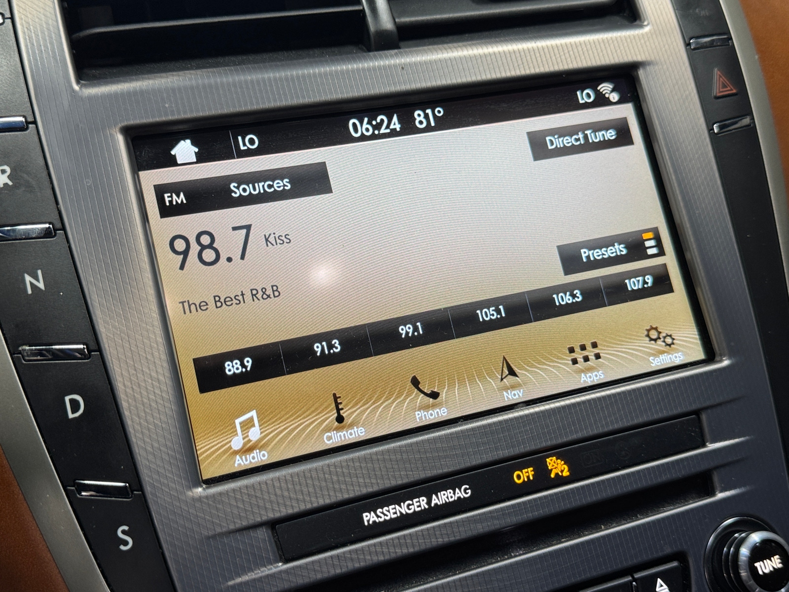 Thumbnail: 2017 Lincoln MKZ - 3