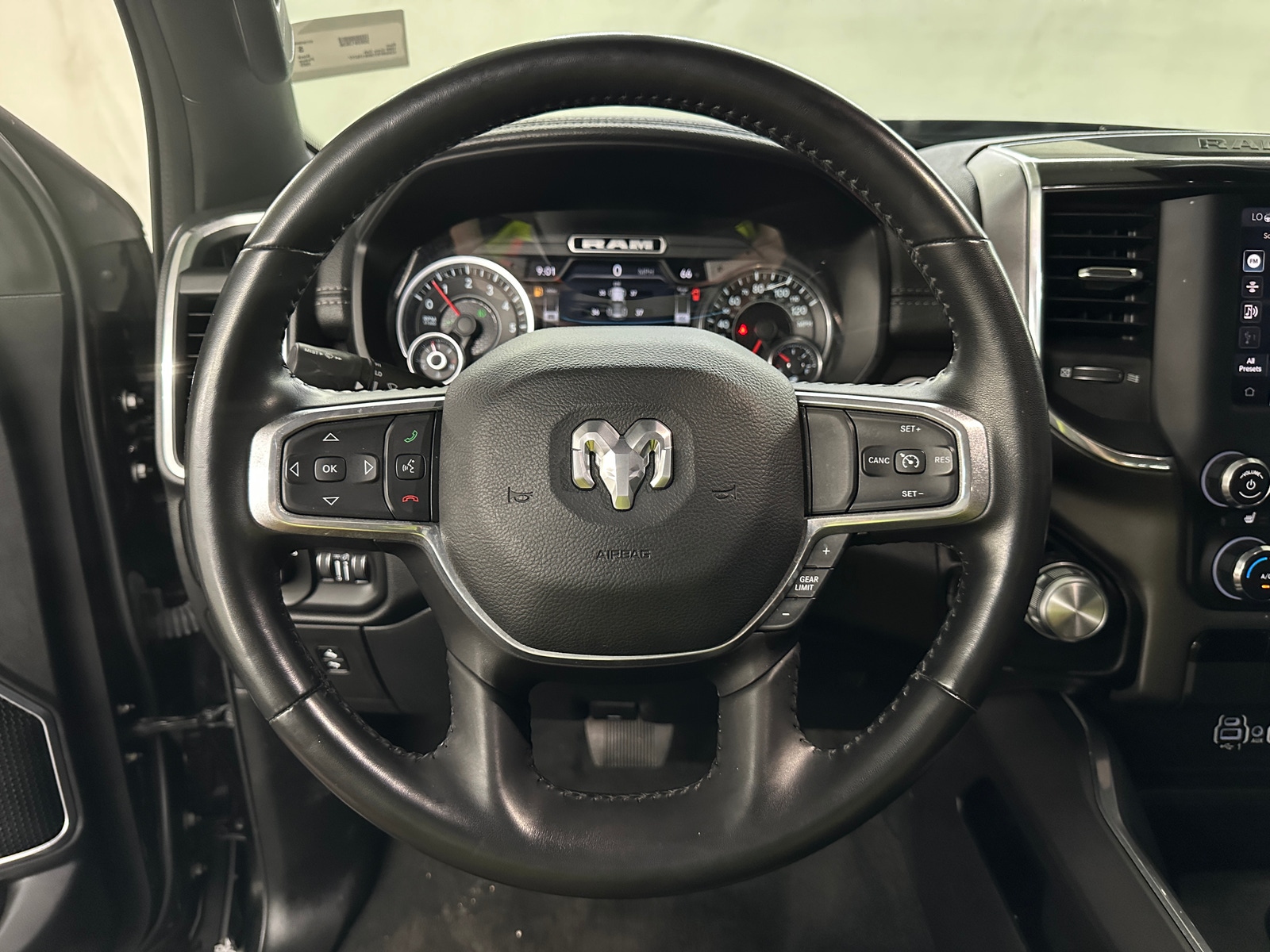 Thumbnail: 2022 RAM 1500 - 4