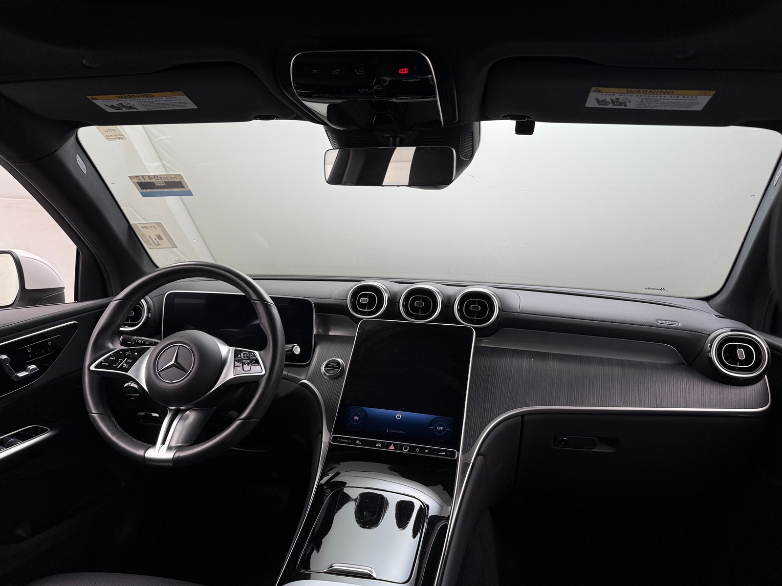 Thumbnail: 2023 Mercedes-Benz GLC - 2