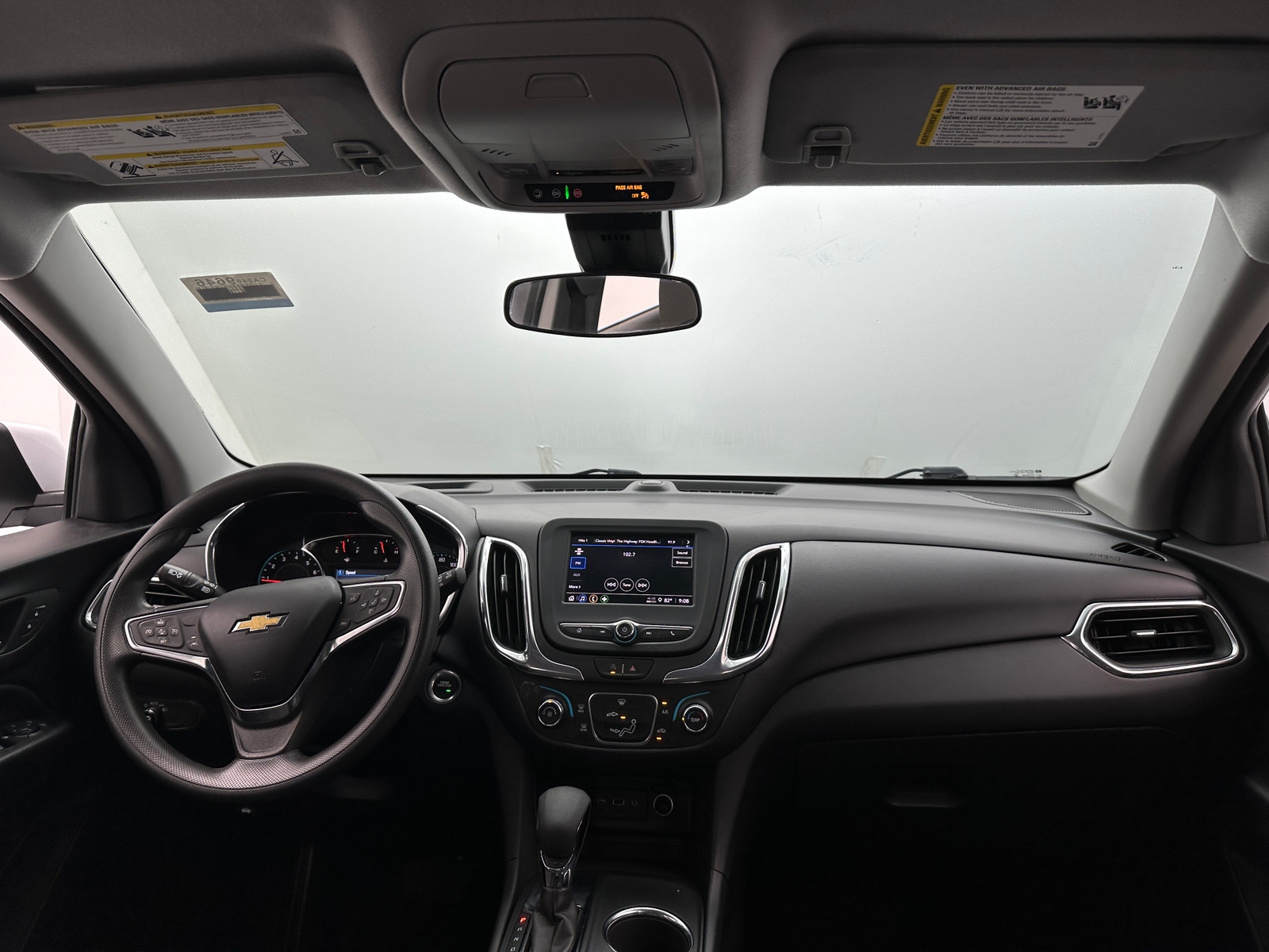 Thumbnail: 2023 Chevrolet Equinox - 3