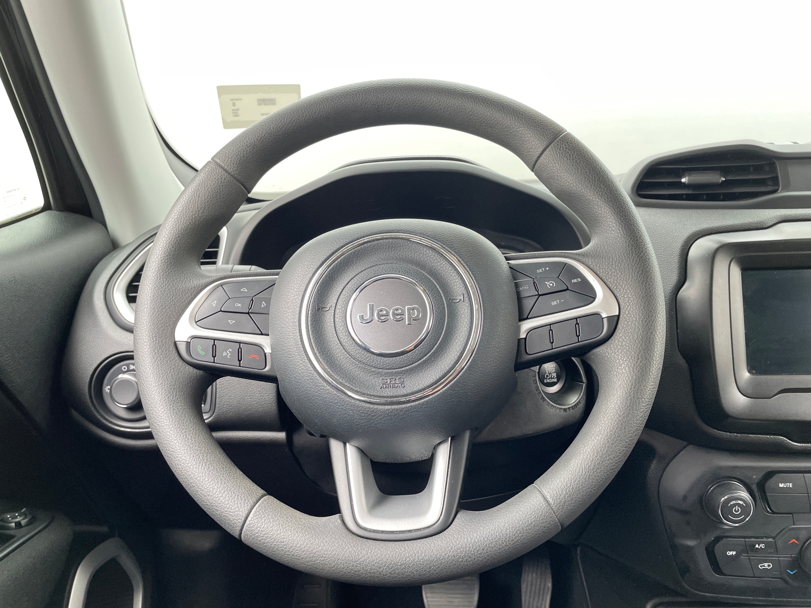 Thumbnail: 2021 Jeep Renegade - 5