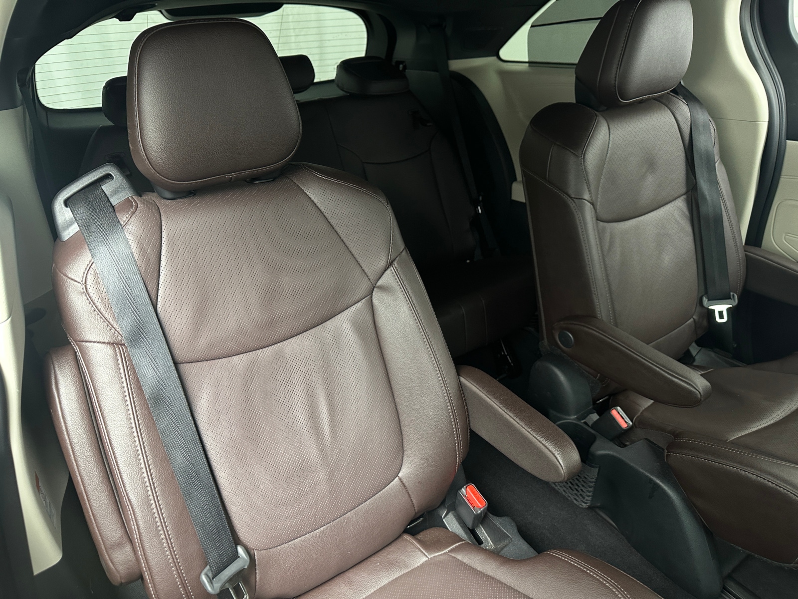 Thumbnail: 2023 Toyota Sienna - 5