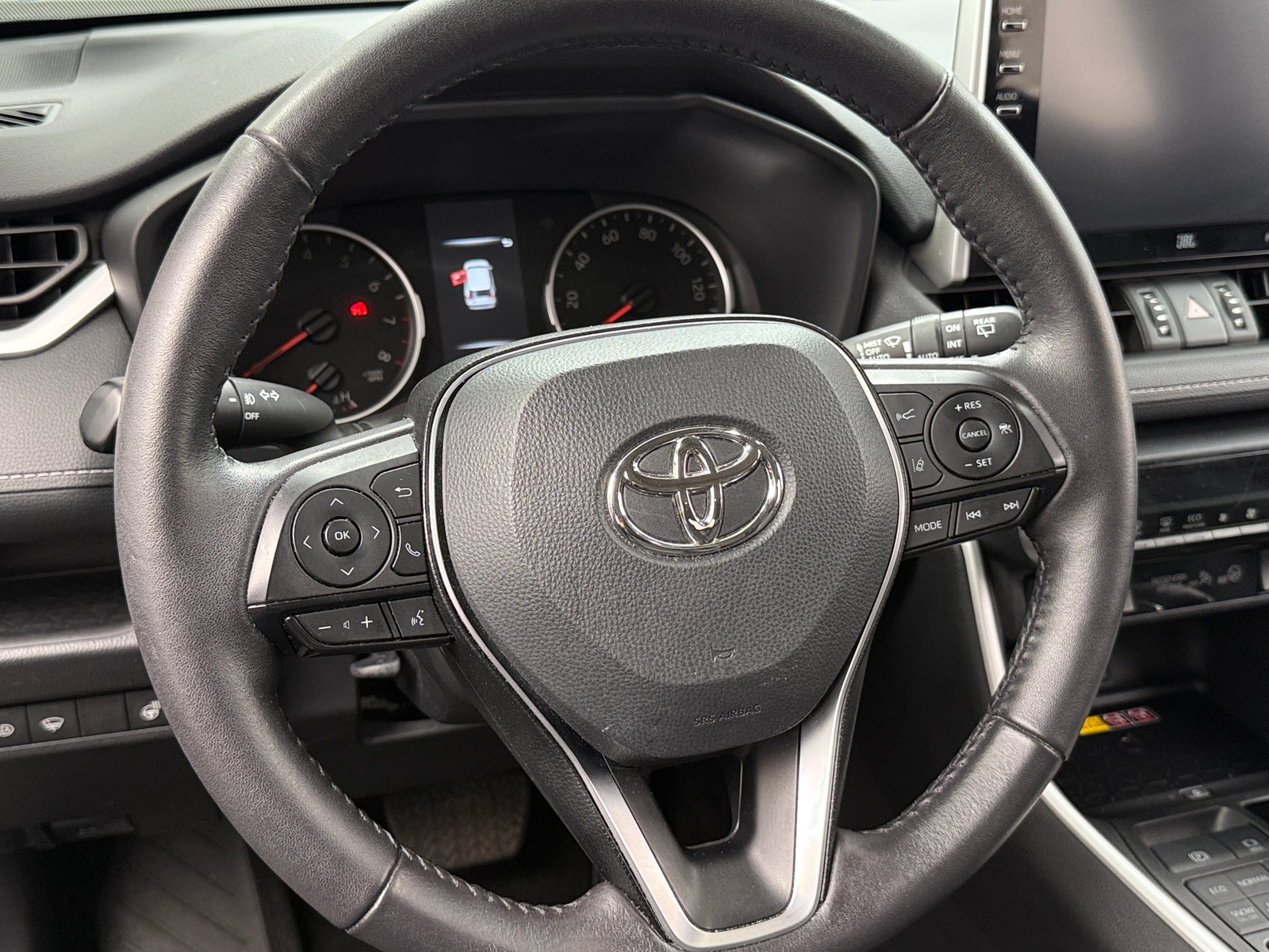 Thumbnail: 2022 Toyota RAV4 - 4