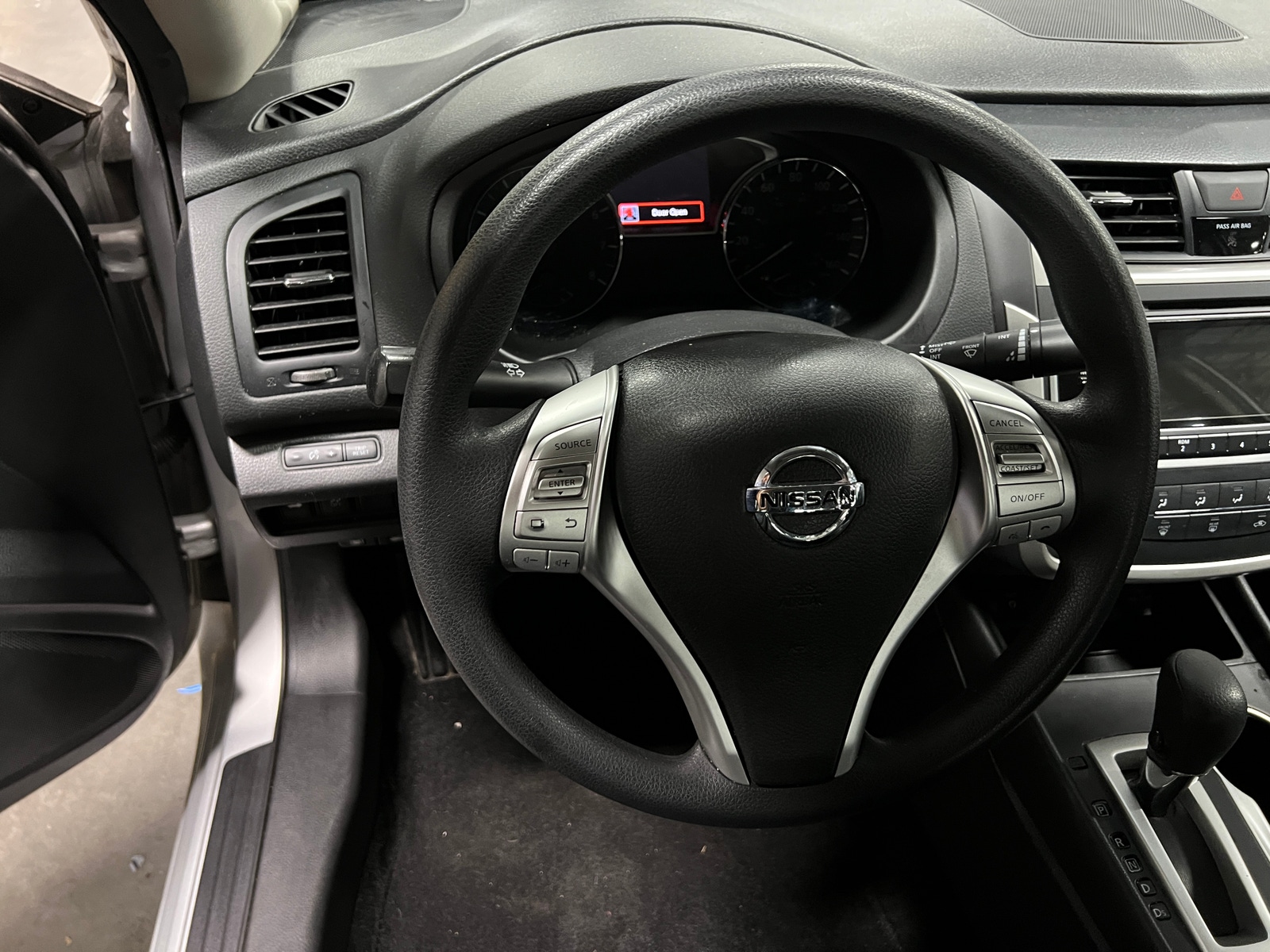 Thumbnail: 2018 Nissan Altima - 5