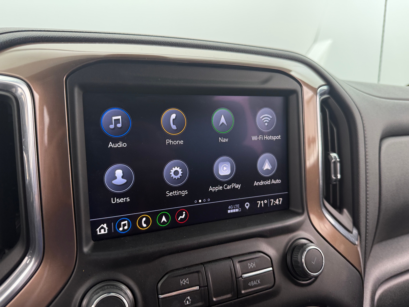 Thumbnail: 2019 Chevrolet Silverado 1500 - 3