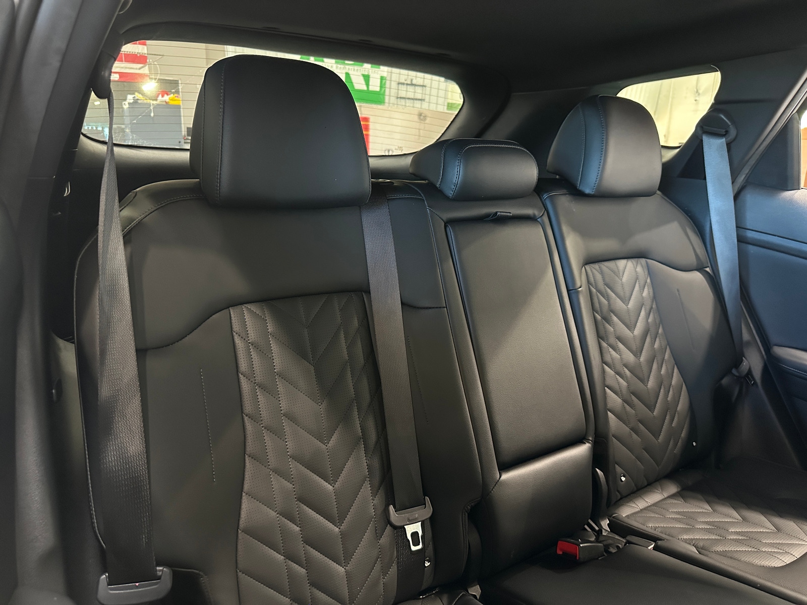 Thumbnail: 2023 Kia Sportage - 5