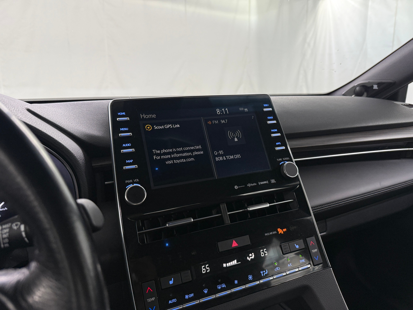 Thumbnail: 2019 Toyota Avalon - 3