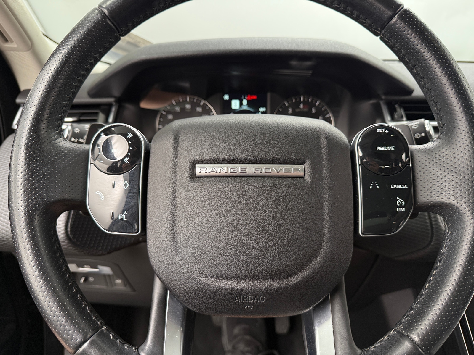 Thumbnail: 2020 Land Rover Range Rover Velar - 4