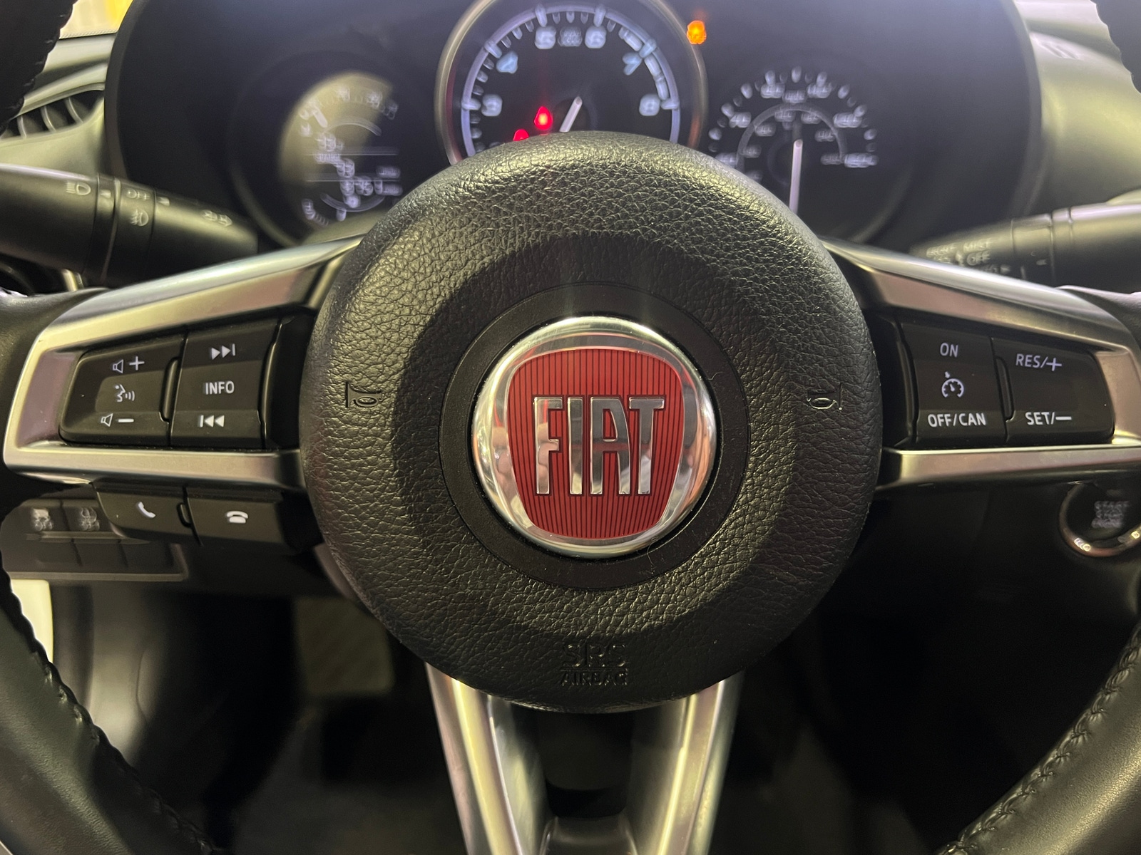Thumbnail: 2019 Fiat 124 Spider - 4