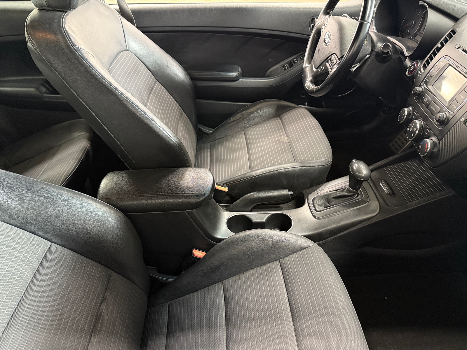 Thumbnail: 2015 Kia Forte - 2