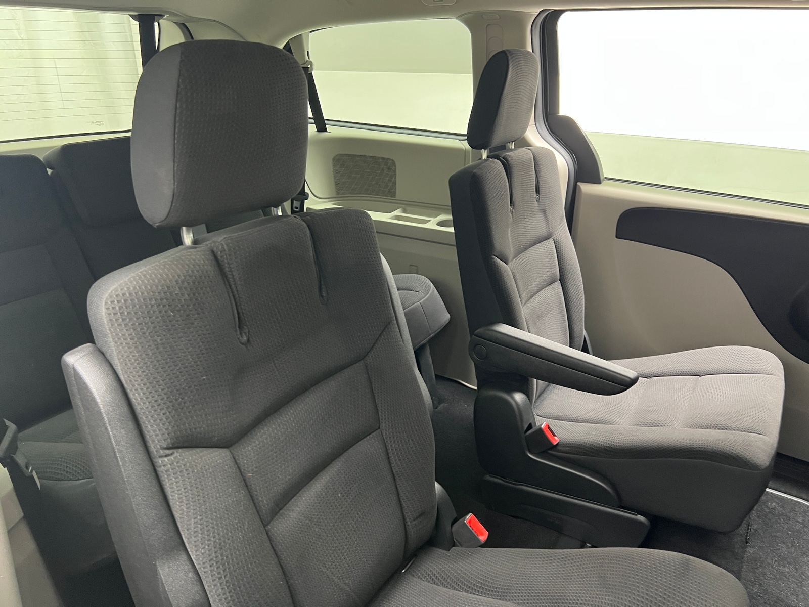Thumbnail: 2018 Dodge Grand Caravan - 6