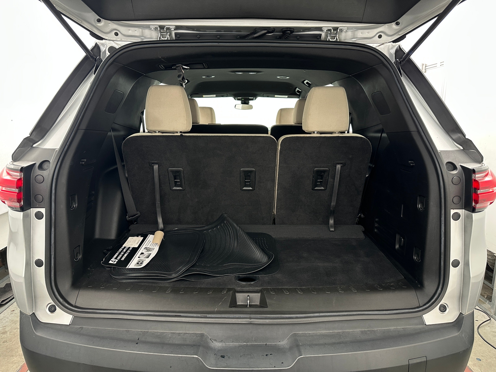 Thumbnail: 2022 Chevrolet Traverse - 7