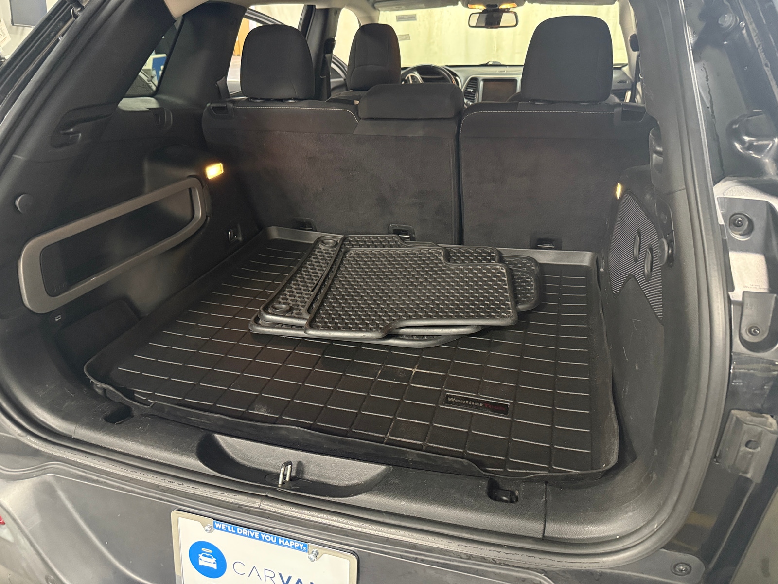 Thumbnail: 2017 Jeep Cherokee - 7