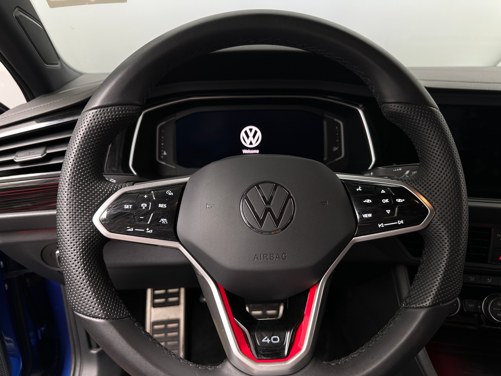 Thumbnail: 2024 Volkswagen Jetta - 5