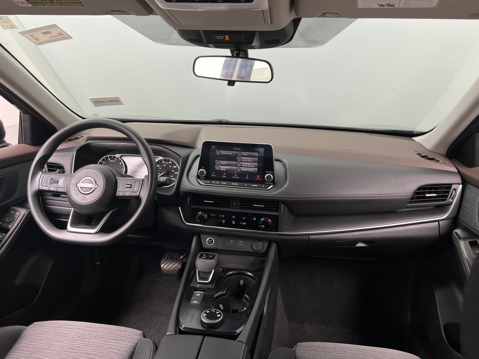Thumbnail: 2022 Nissan Rogue - 3