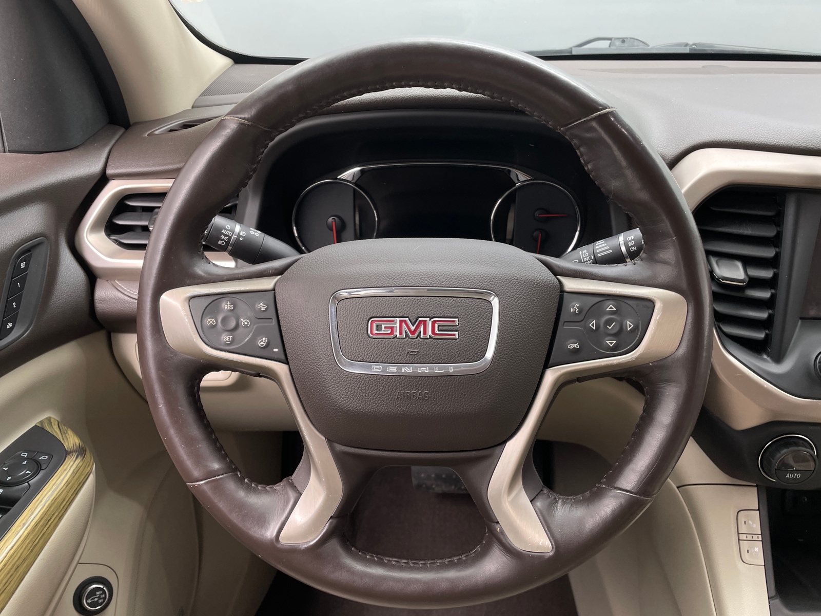 Thumbnail: 2018 GMC Acadia - 4