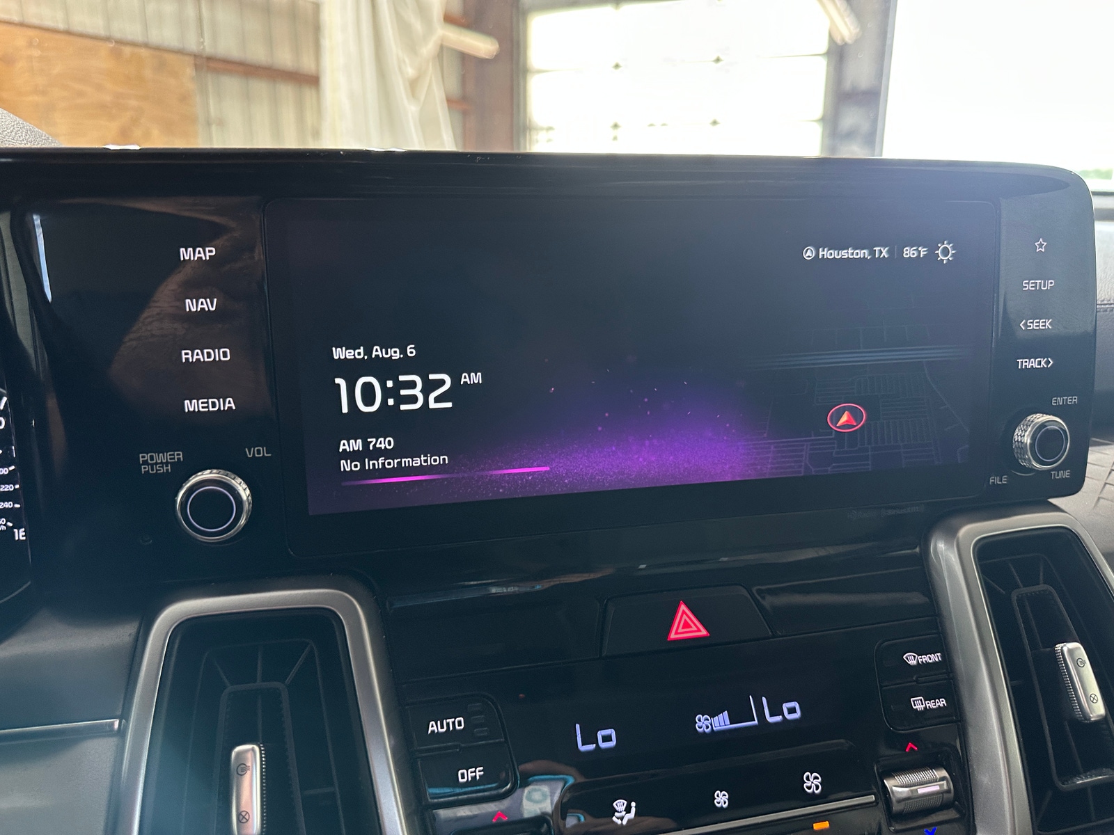 Thumbnail: 2023 Kia Sorento - 3