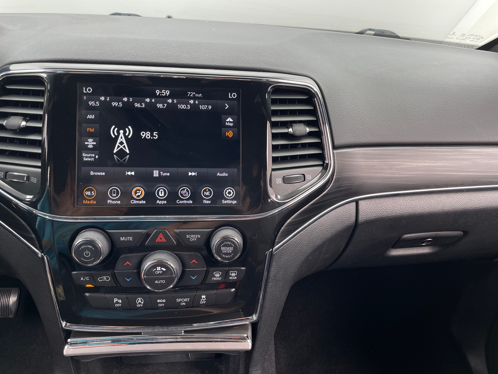 Thumbnail: 2021 Jeep Grand Cherokee - 3