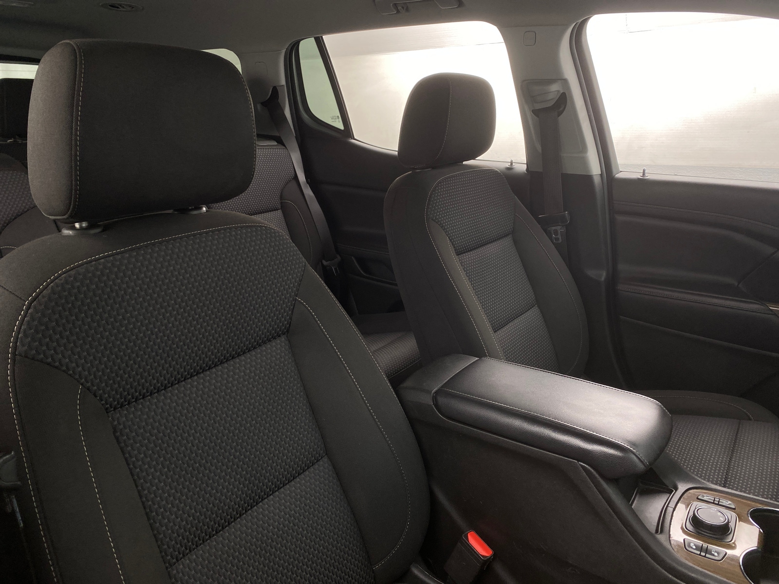 Thumbnail: 2022 GMC Acadia - 2